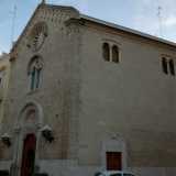 Sempre a Bari Vecchia  si trova poi un�altra chiesa che conserva al suo interno una �reliquia� del santo. Si tratta di Santa Maria degli Angeli, situata in via Boemondo